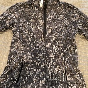 Lululemon half zip pullover